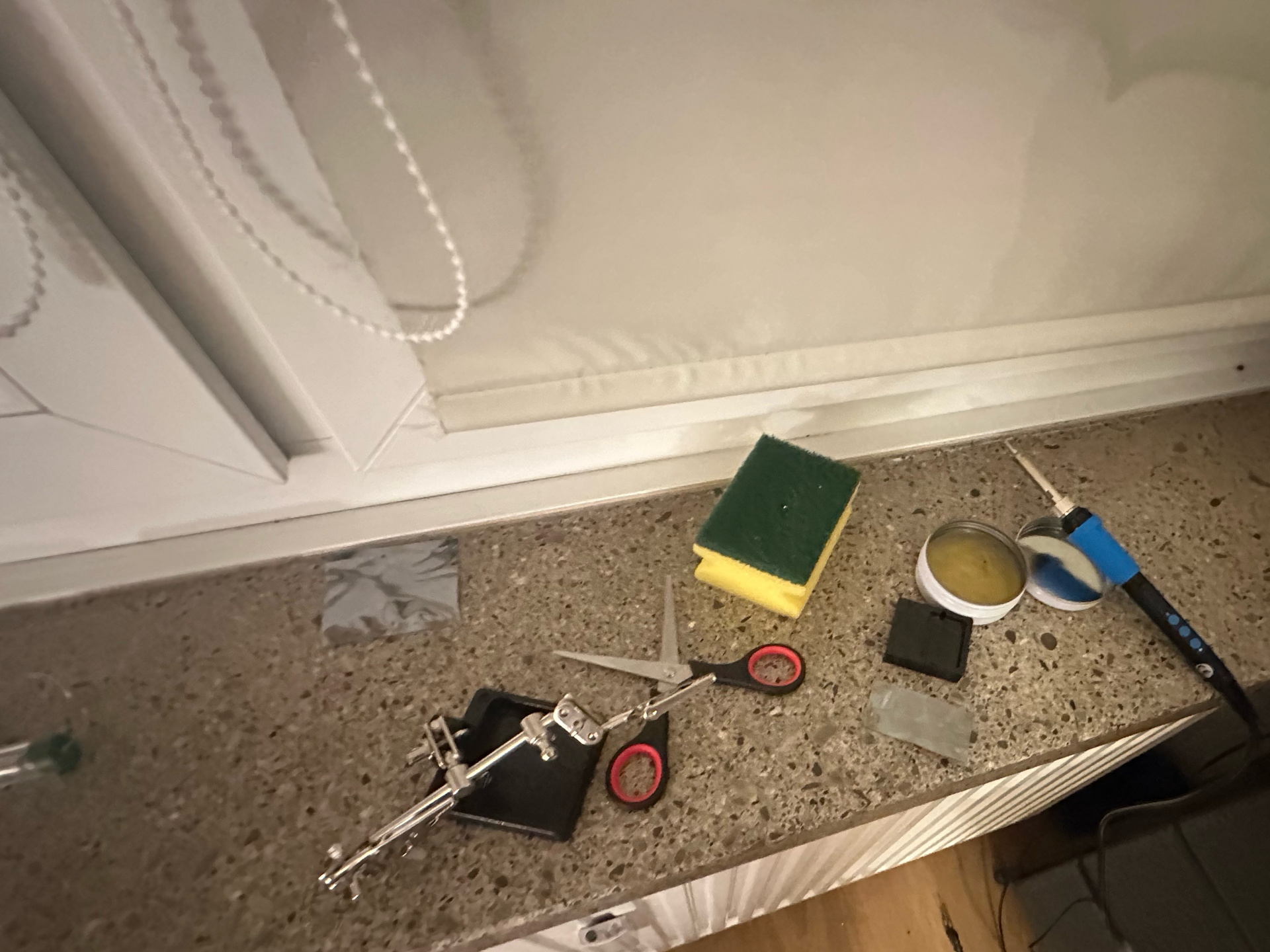 soldering iron image